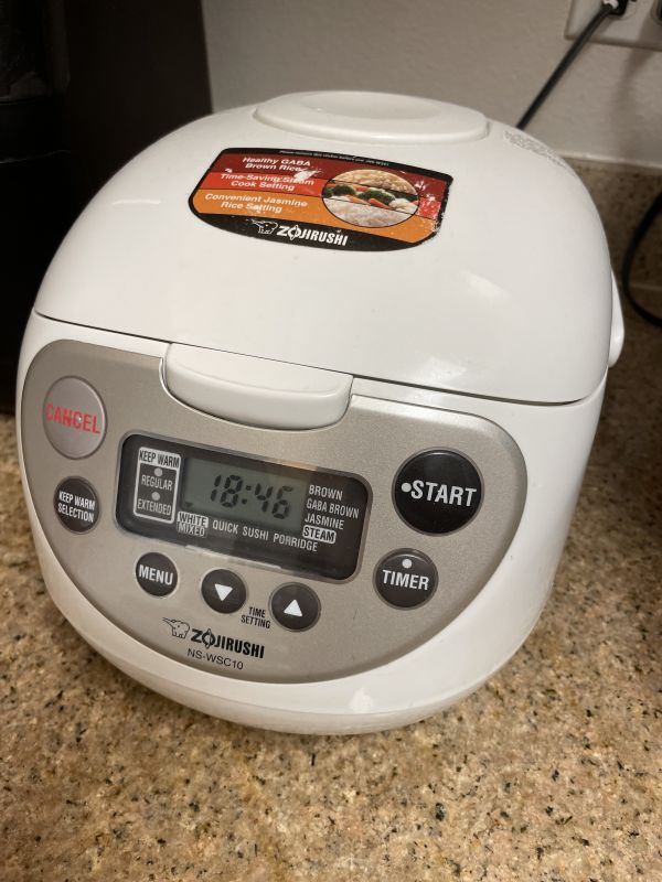 ZOJIRUSHI ストア 炊飯器売ります！